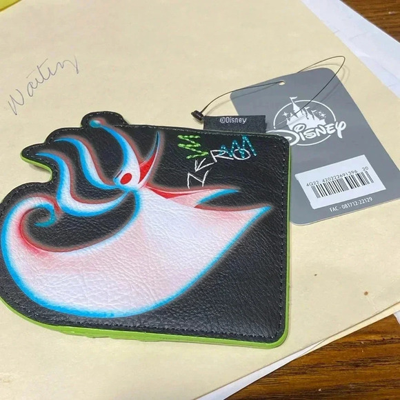 Disney Parks The Nightmare Before Christmas Zero Cardholder wallet NWT - Picture 4 of 10